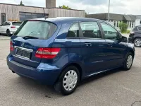 Gebraucht Mercedes B170 116 PS (85 kW) 2009 Blau Van / Kleinbus
