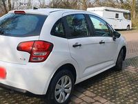 Gebraucht Citroën C3 60 PS (44 kW) 2012 Weiß Kleinwagen