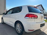 Gebraucht VW Golf VI Trendline 80 PS (58 kW) 2010 Candyweiß Kleinwagen
