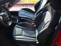 Gebraucht Audi A1 Ambition 105 PS (77 kW) 2011 Rot Kleinwagen