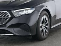 Gebraucht Mercedes E220 Avantgarde 197 PS (144 kW) 2024 Graphitgraumet. Kombi