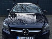 Gebraucht Mercedes CLA180 109 PS (80 kW) 2017 Blau Limousine