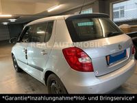 Gebraucht Skoda Fabia Ambiente 105 PS (77 kW) 2008 Silber Limousine