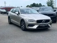 Gebraucht Volvo V60 Core 197 PS (144 kW) 2023 Andere Kombi