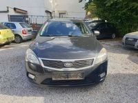 Second-hand Kia Ceed 90 CP (66 kW) 2011 Negru Hatchback