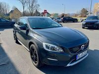 Gebraucht Volvo V60 CC Summum 150 PS (110 kW) 2016 Grau Kombi