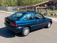 Second-hand Ford Escort 75 CP (55 kW) 1995 Albastru Coupe