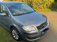Gebraucht VW Touran 105 PS (77 kW) 2010 Grau Van / Kleinbus