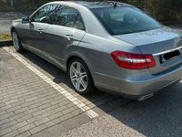 Gebraucht Mercedes E500 Avantgarde 387 PS (284 kW) 2009 Silber Limousine