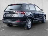 Neu Skoda Karoq Selection 116 PS (85 kW) 2025 Race blau metallic SUV