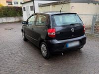 Gebraucht VW Fox 54 PS (39 kW) 2009 Schwarz Kleinwagen
