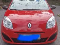 Gebraucht Renault Twingo 75 PS (55 kW) 2009 Rot Kleinwagen