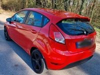 Gebraucht Ford Fiesta Celebration 82 PS (60 kW) 2016 Rot Kleinwagen