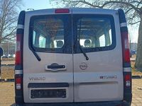 Gebraucht Opel Vivaro 140 PS (102 kW) 2015 Grau Van / Kleinbus