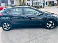 Usado Hyundai i30 136 CV (100 kW) 2015 Negro Coupe