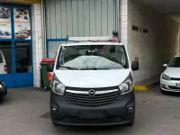 Gebraucht Opel Vivaro 114 PS (83 kW) 2015 Weiß Van / Kleinbus