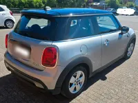 Gebraucht Mini Cooper Essential 136 PS (100 kW) 2023 Grau Kleinwagen