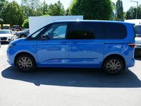 Neu VW Multivan Life 150 PS (110 kW) 2025 Medium blue metallic Van