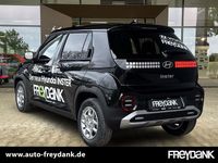 Neu Hyundai Inster Trend 71 kW (97 PS) 2025 Abyss black Kleinwagen