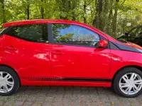 Gebraucht Toyota Aygo 68 PS (50 kW) 2015 Rot Kleinwagen