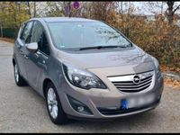 Gebraucht Opel Meriva 95 PS (69 kW) 2012 Silber Van / Kleinbus
