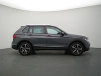 Gebraucht VW Tiguan Active 245 PS (180 kW) 2022 Grau / delfingrau (metallic) SUV