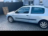Gebraucht Renault Clio II 58 PS (42 kW) 2002 Silber Kleinwagen