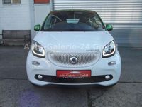 Gebraucht Smart ForFour Electric Drive 60 kW (82 PS) 2018 Weiß Limousine
