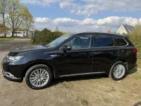 Gebraucht Mitsubishi Outlander P-HEV Plus 224 PS (164 kW) 2021 Schwarz SUV