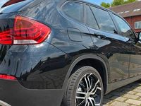 Gebraucht BMW X1 163 PS (119 kW) 2012 Schwarz SUV
