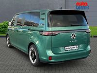 Gebraucht VW ID. Buzz Pro 210 kW (286 PS) 2024 Bay leaf green metallic Van / Kleinbus
