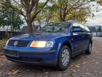 Usata VW Passat Basis 101 CV (74 kW) 1998 Blu Station wagon