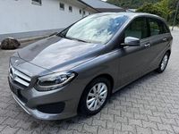 Gebraucht Mercedes B220 184 PS (135 kW) 2016 Mountaingrau Van / Kleinbus