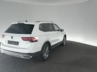 Gebraucht VW Tiguan Allspace Elegance 190 PS (139 kW) 2024 Weiß SUV