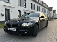 Gebraucht BMW 550 Sport Line 449 PS (330 kW) 2015 Schwarz Limousine