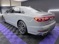 Neu Audi S8 571 PS (419 kW) 2025 Grau Limousine