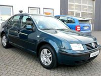 Gebraucht VW Bora Comfortline 105 PS (77 kW) 2004 Oceanicgrün perleffekt Limousine
