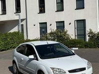 Second-hand Ford Focus 109 CP (80 kW) 2007 Alb Hatchback