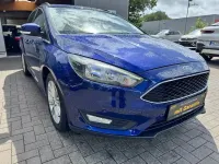 Gebraucht Ford Focus Cool & Connect 125 PS (91 kW) 2018 Blau Limousine