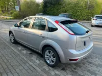 Gebraucht Ford Focus 90 PS (66 kW) 2009 Grau Limousine