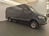 Używany Mercedes Sprinter 190 KM (139 kW) 2026 Niebieski Van