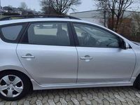 Gebraucht Hyundai i30 116 PS (85 kW) 2011 Silber Kombi