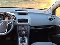 Gebraucht Opel Meriva Innovation 101 PS (74 kW) 2011 Silber Van / Kleinbus