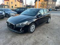 Gebraucht Hyundai i30 99 PS (72 kW) 2018 Schwarz Limousine