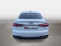 Gebraucht Audi A5 Sportback Advanced 204 PS (150 kW) 2022 Gletscherweiß Kleinwagen