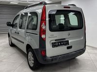 Gebraucht Renault Kangoo Expression 106 PS (77 kW) 2010 Silber Van / Kleinbus