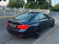 Gebraucht BMW 750 408 PS (300 kW) 2010 Blau Limousine