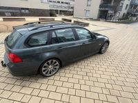 Gebraucht BMW 320 177 PS (130 kW) 2009 Grün Kombi