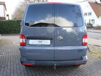 Gebraucht VW Transporter 140 PS (102 kW) 2015 Pure grey Van