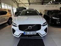 Gebraucht Volvo XC60 Plus 197 PS (144 kW) 2024 Crystal white / metallic SUV